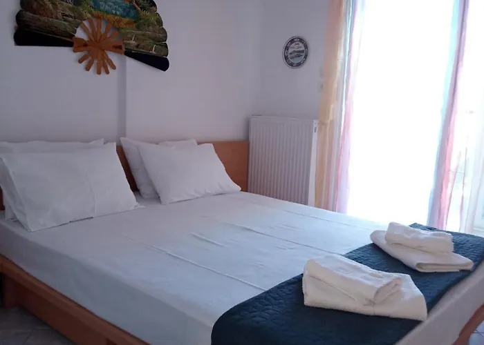 Giannis House